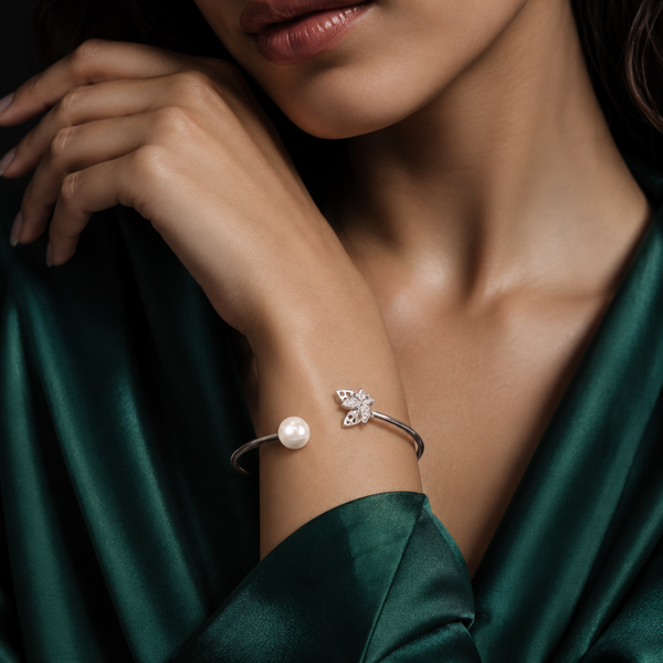 92.5 Sterling Silver Pearl Leaf Open Bracelet