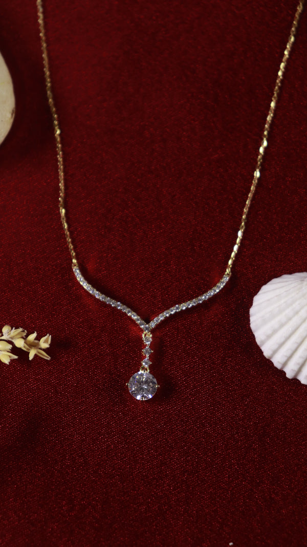 925 Sterling Silver Dewdrop Elegance Pendant.