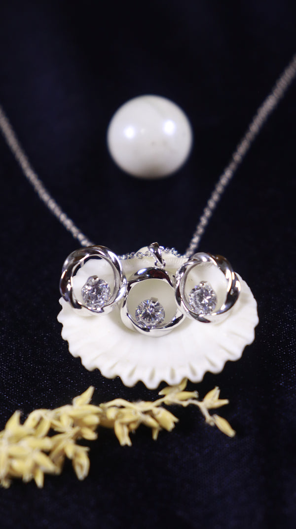 Twirl Glow 925 Sterling Silver Pendant Set.