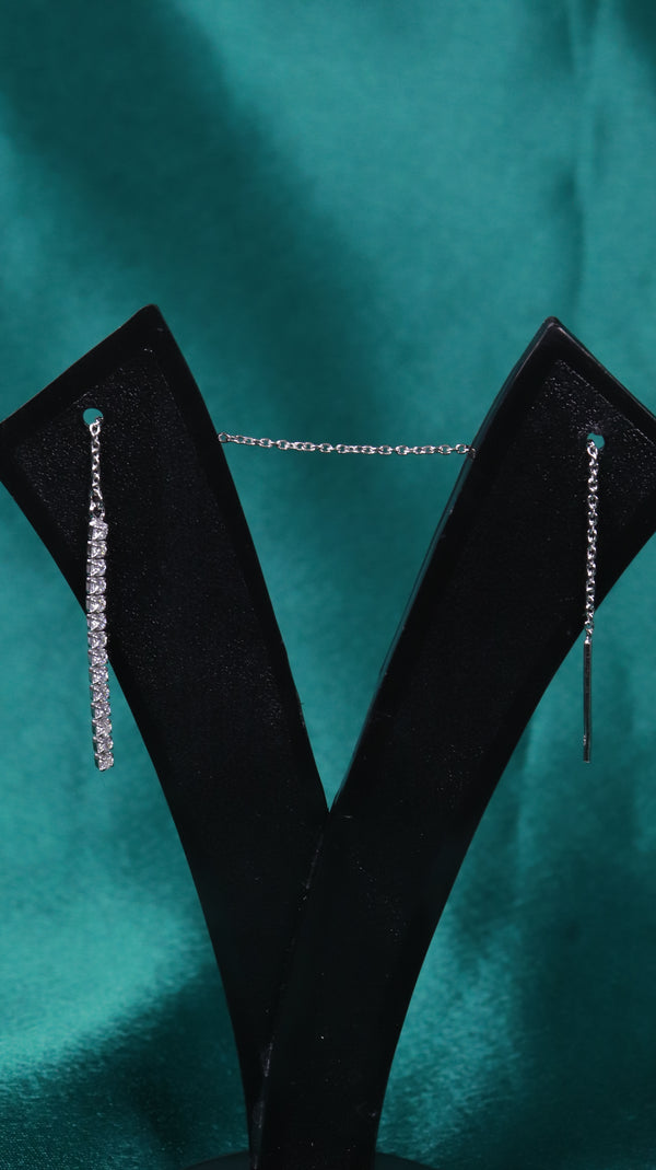 925 Sterling Silver The Vega Threader Earrings.