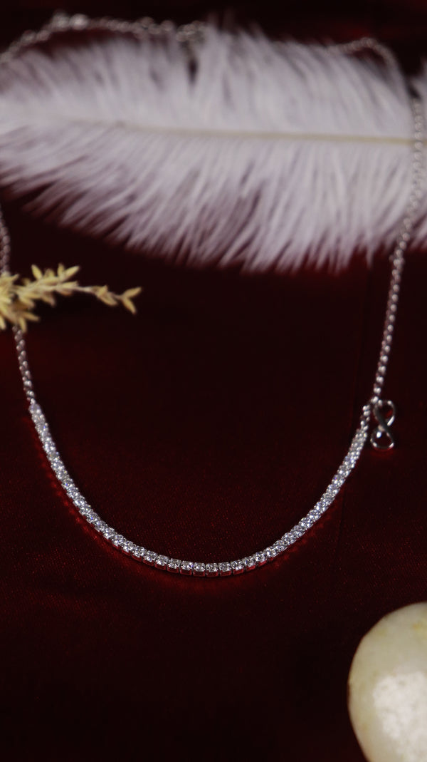 925 Sterling Silver Luna Infinity Curve Pendant.