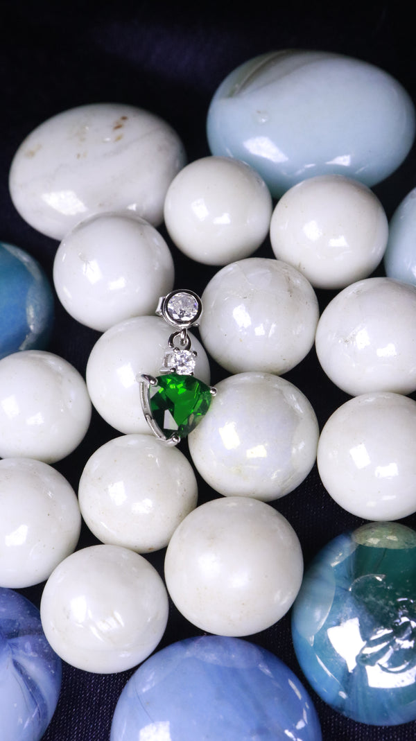 925 Sterling Silver Emerald Green Love Droplets