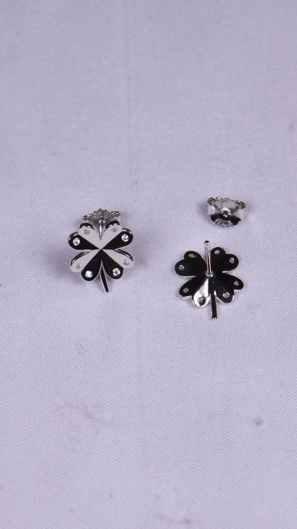 925 Sterling Silver EverShine Leaf Studs.