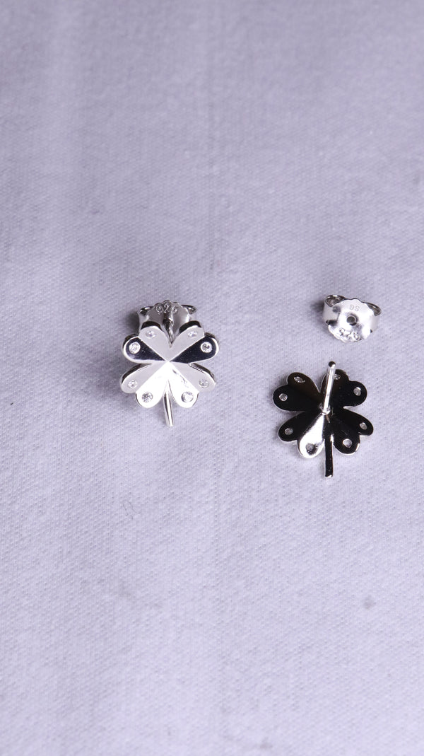 925 Sterling Silver EverShine Leaf Studs.