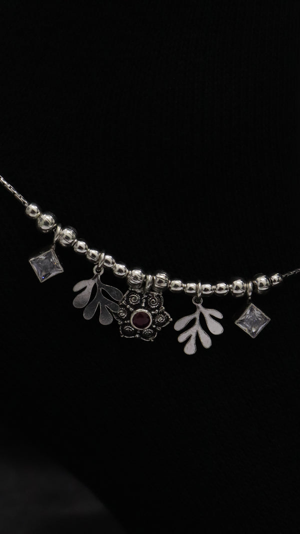 925 Sterling Silver Oxidised Chaandani Leaf Anklets.