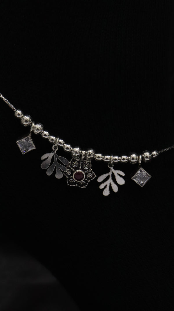 925 Sterling Silver Oxidised Chaandani Leaf Anklets.