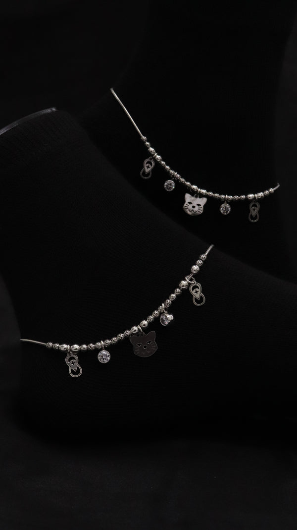 925 Sterling Silver Oxidised Meow Charm Anklet.