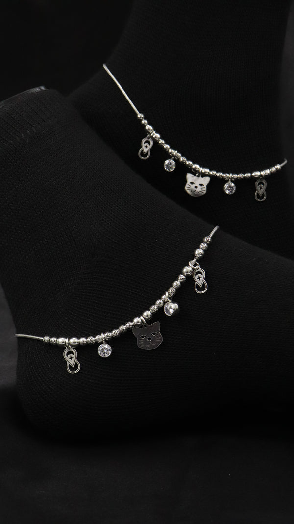 925 Sterling Silver Oxidised Meow Charm Anklet.