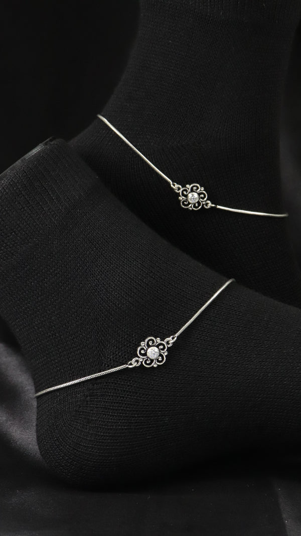925 Sterling Silver Oxidised Floral Anklets.