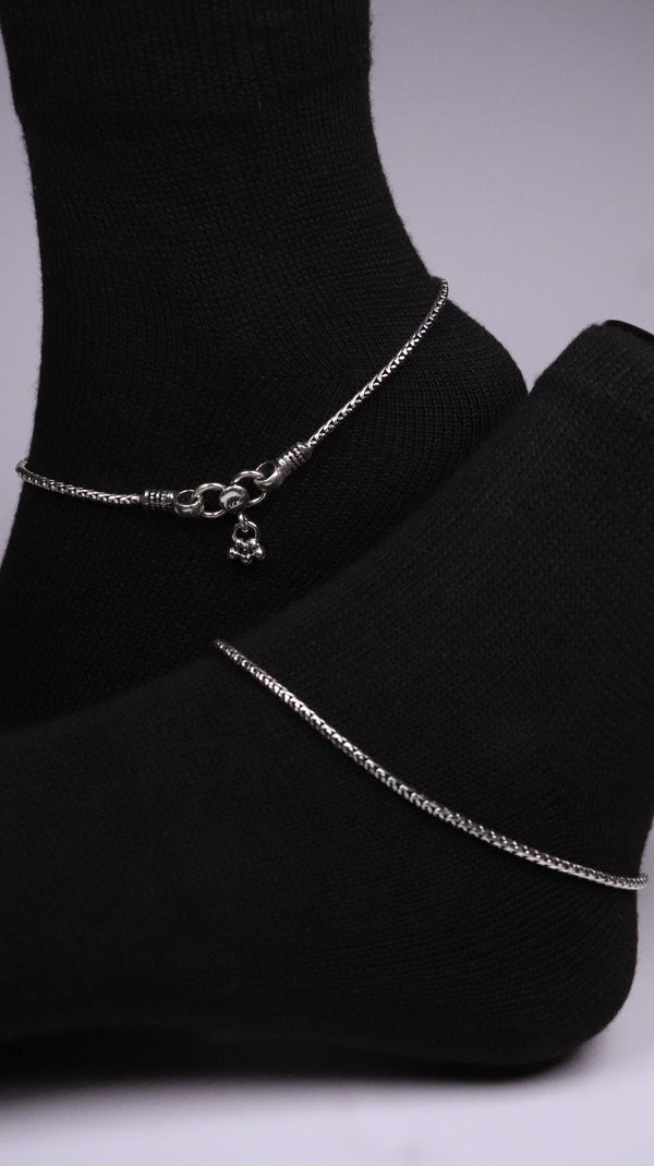 (Pair) Jhilmil Ghunghru Silver Oxidised Anklet