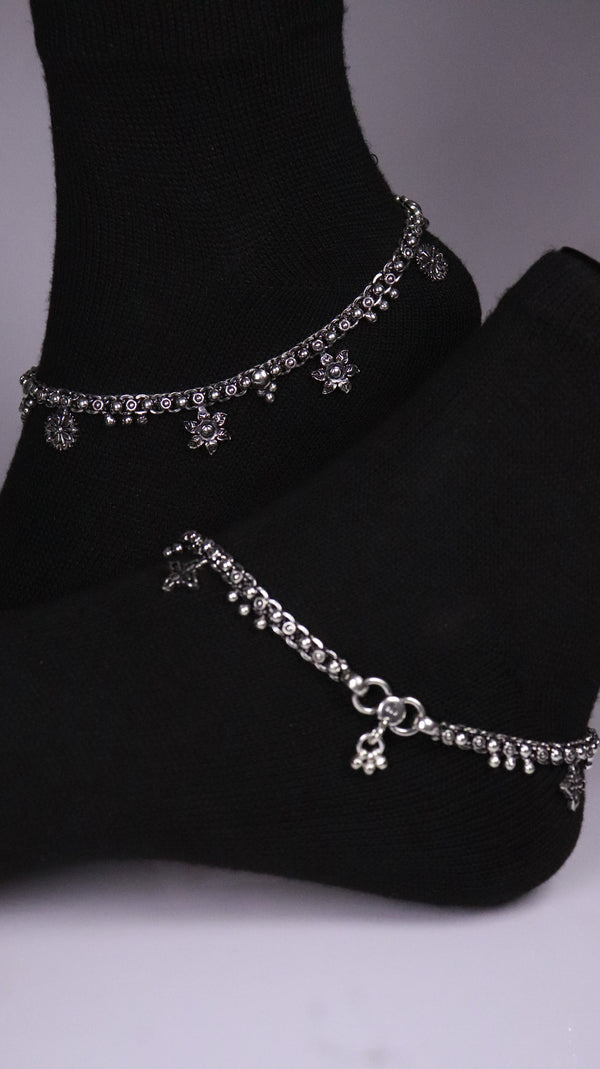 (Pair) Rohini Oxidised Silver Anklet