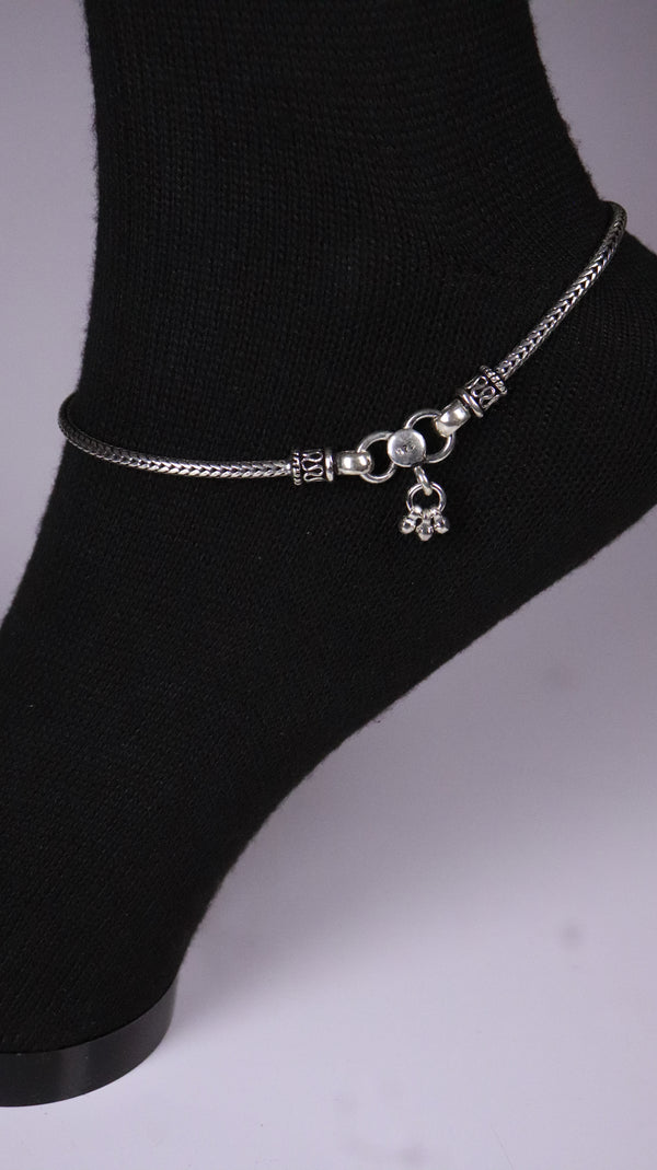 (Pair) Arka Oxidised Silver Anklet