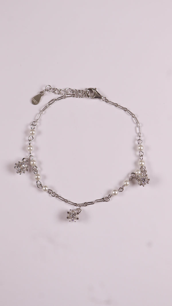 92.5 Sterling Silver Pearl Spark Trio Bracelet