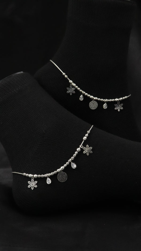 925 Sterling Silver Oxidised Phool Payal.