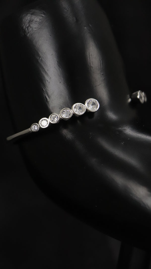 92.5 Sterling Silver Pure Line Open Bracelet.