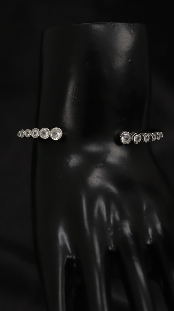 92.5 Sterling Silver Pure Line Open Bracelet.