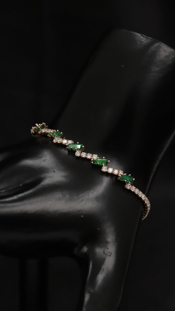 92.5 Sterling Silver Emerald Green Stone Spark Bracelet