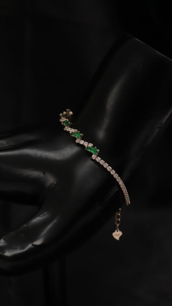 92.5 Sterling Silver Emerald Green Stone Spark Bracelet