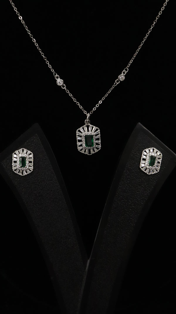 925 Silver Emerald Aura Set