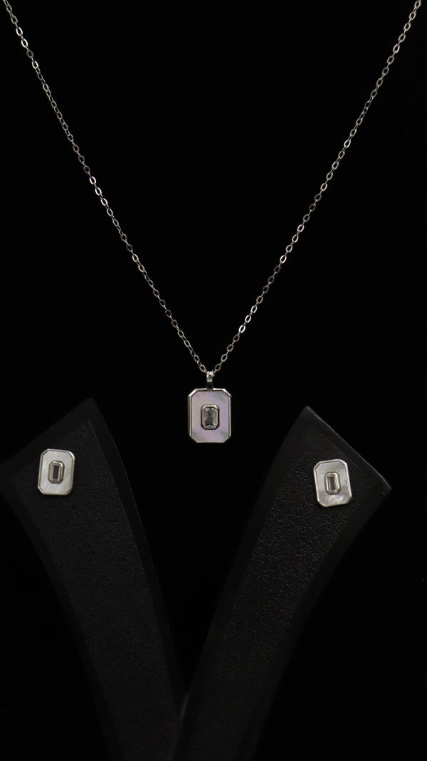 925 Silver Pearl Frame Set