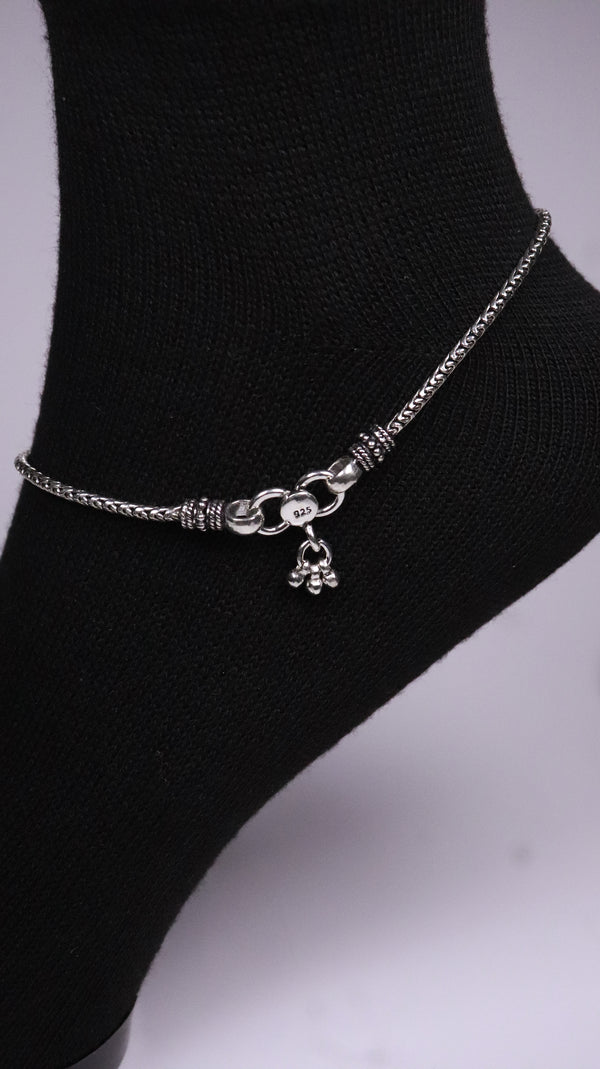 (Pair) Tara Ghunghru Silver Oxidised Anklet