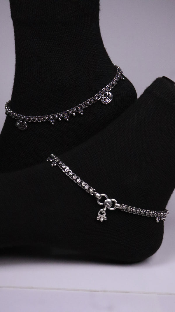 (Pair) Saaz Silver Oxidised Anklet
