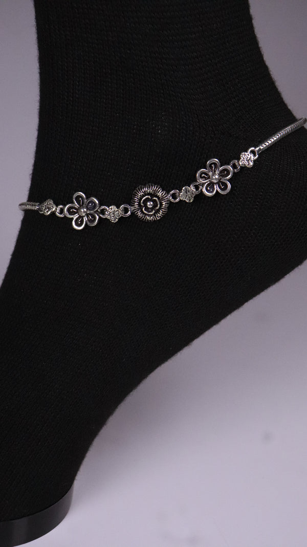 (Pair) Pushpavati Oxidised Silver Anklet