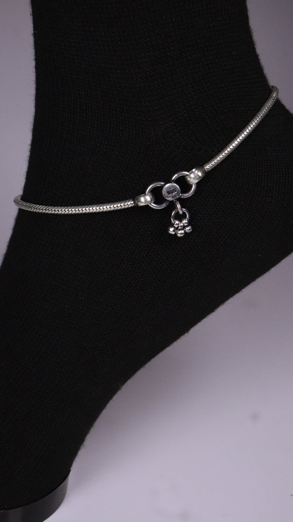 (Pair) Pushpavati Oxidised Silver Anklet